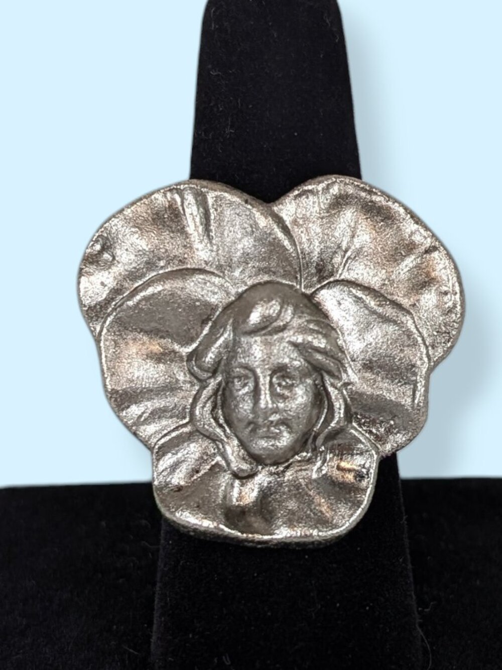 Vintage Art Nouveau Revival Floral Coil Ring